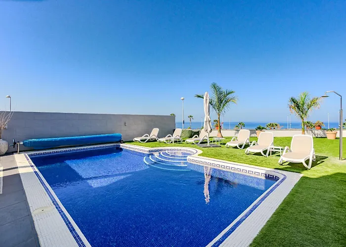 빌라 Elisabetta, Luxury With Heated Pool Ocean View In Adeje, Tenerife 아데제
