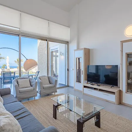 Elisabetta, Luxury With Heated Pool Ocean View In Adeje, Tenerife