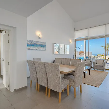 빌라 Elisabetta, Luxury With Heated Pool Ocean View In Adeje, Tenerife 아데제