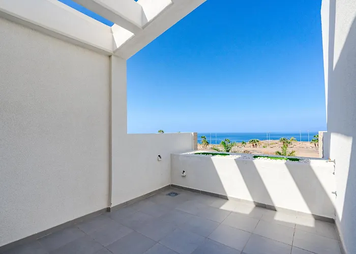 Elisabetta, Luxury With Heated Pool Ocean View In Adeje, Tenerife 别墅 *